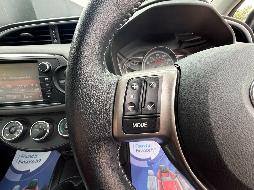 Toyota Yaris Hatchback Grey #24