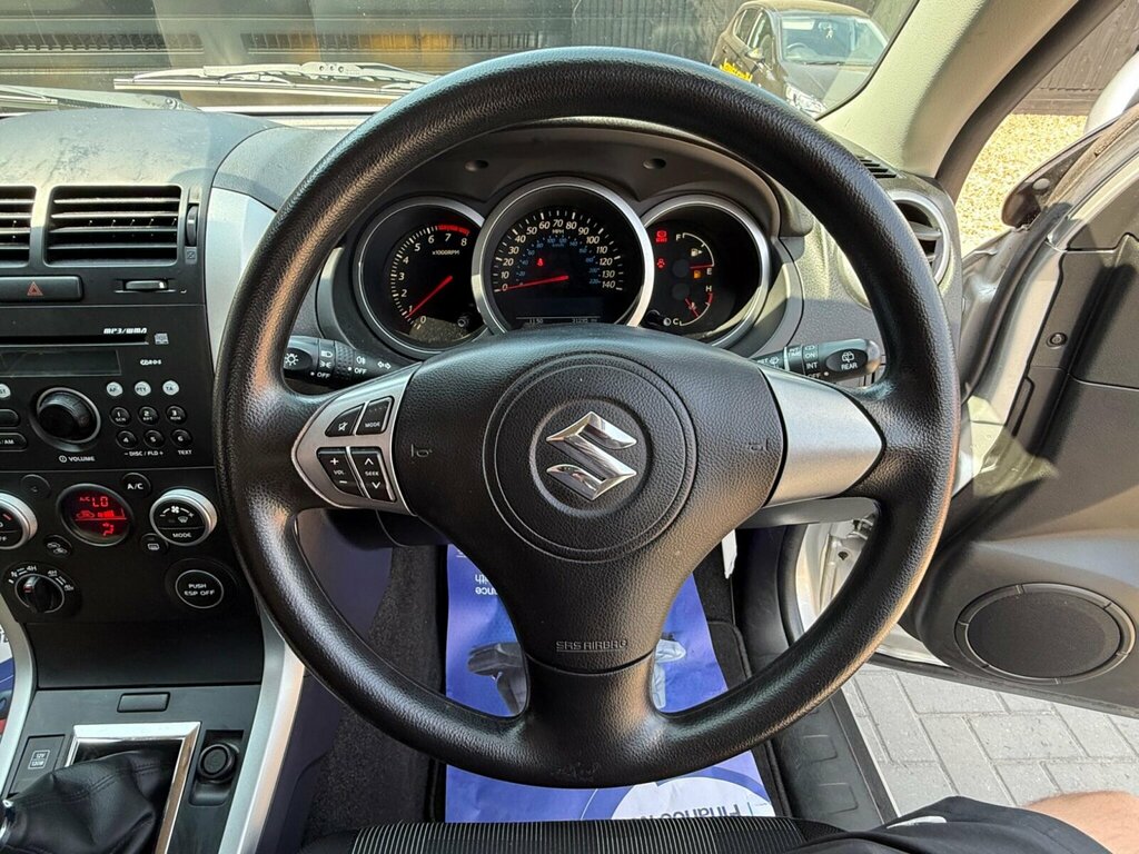 Suzuki Grand Vitara 1.6 Vvt Plus 105 Bhp Grey #22