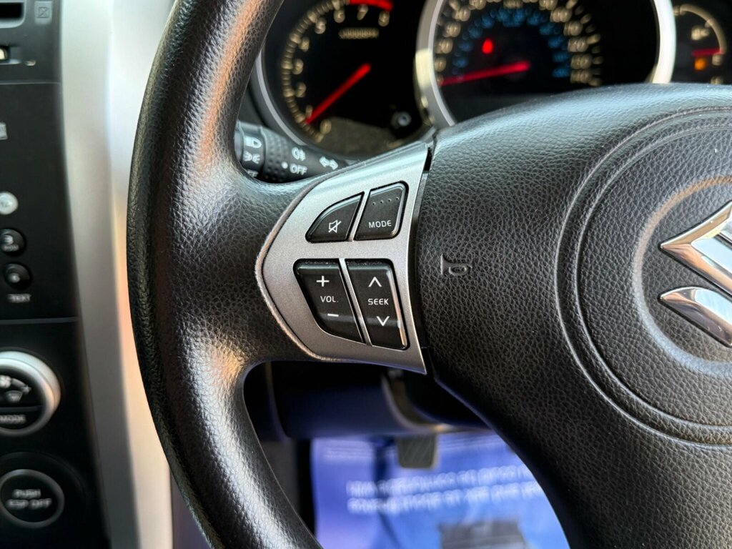 Suzuki Grand Vitara 1.6 Vvt Plus 105 Bhp Grey #23