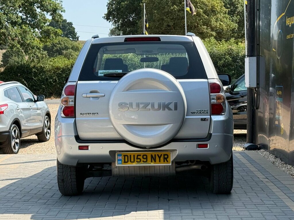 Suzuki Grand Vitara 2.4 Vvt Sz3 4Wd Euro 4 Silver #4