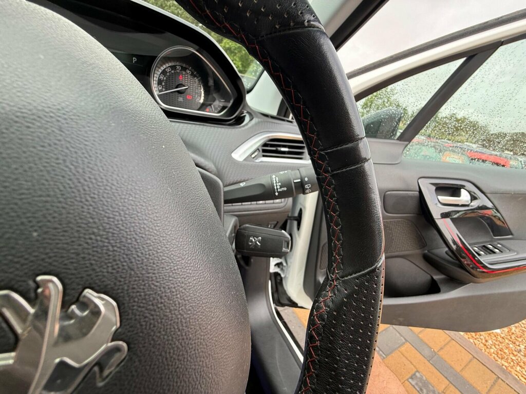Peugeot 2008 Ss Allure Red #26