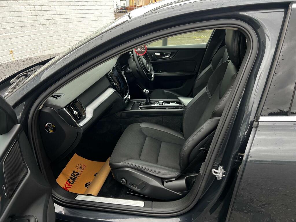 Volvo V60 D4 Momentum Navigation,lane Depart Alert Black #17