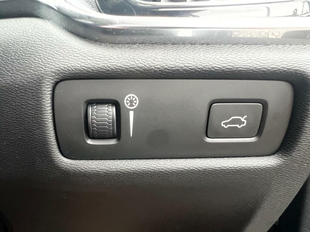 Volvo V60 D4 Momentum Navigation,lane Depart Alert Black #20