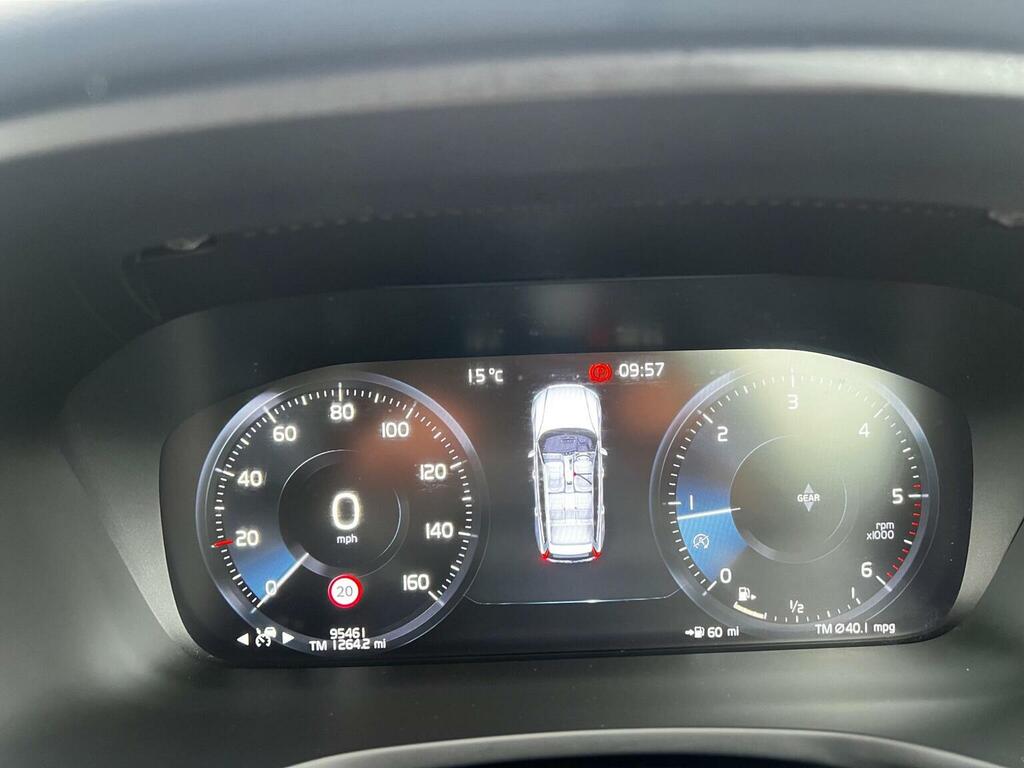 Volvo V60 D4 Momentum Navigation,lane Depart Alert Black #24