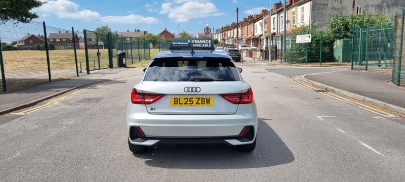 Audi A1 Sportback Tfsi S Line Silver #6
