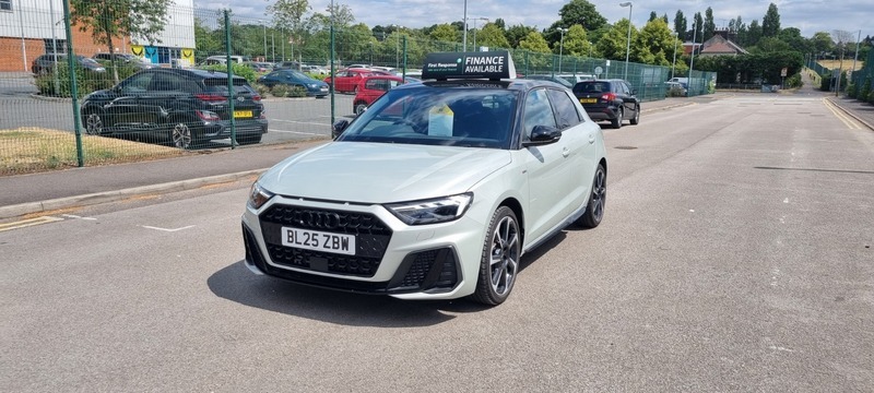 Audi A1 Sportback Tfsi S Line Silver #3