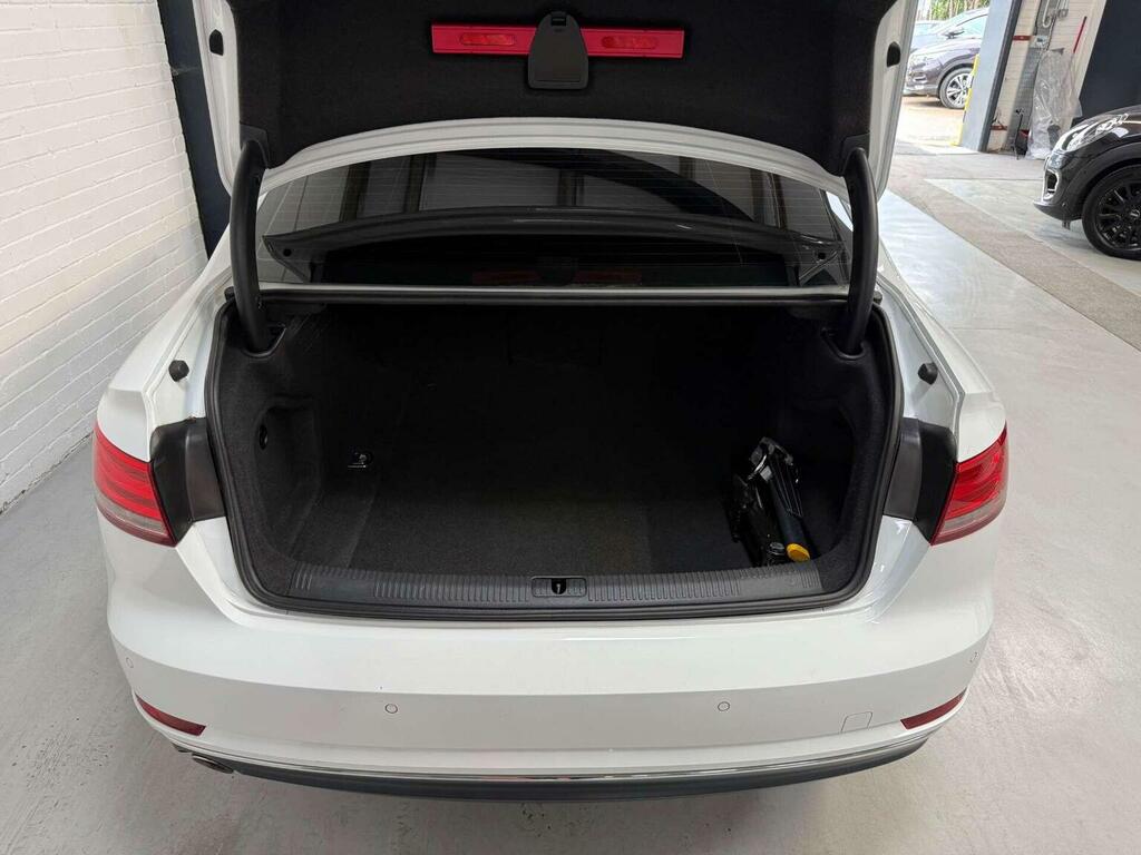 Audi A4 2.0 Tdi Ultra Sport Estate Grey #13