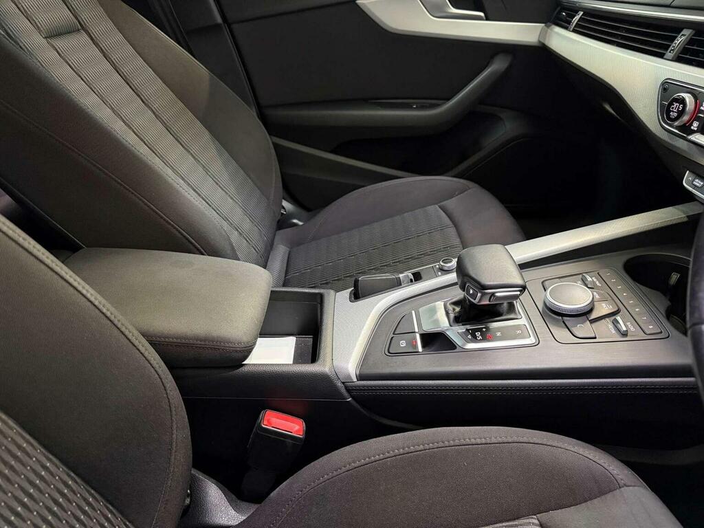 Audi A4 2.0 Tdi Ultra Sport Estate Grey #42