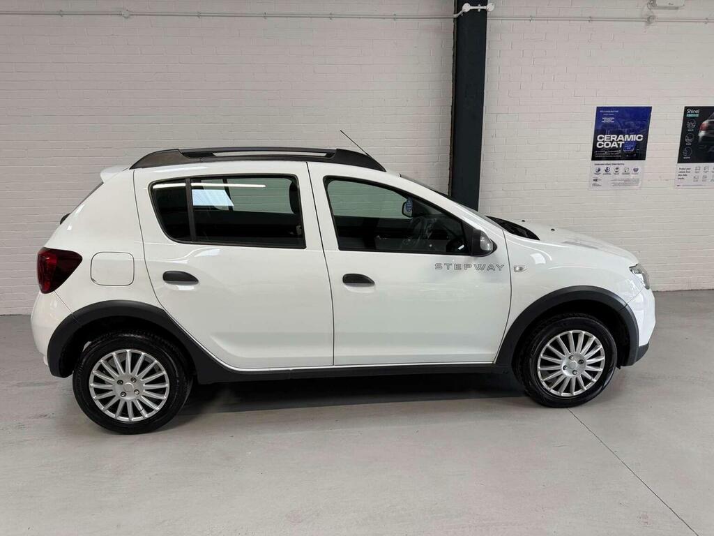 Dacia Sandero Stepway 0.9 Tce Essential Euro 6 Ss White #4