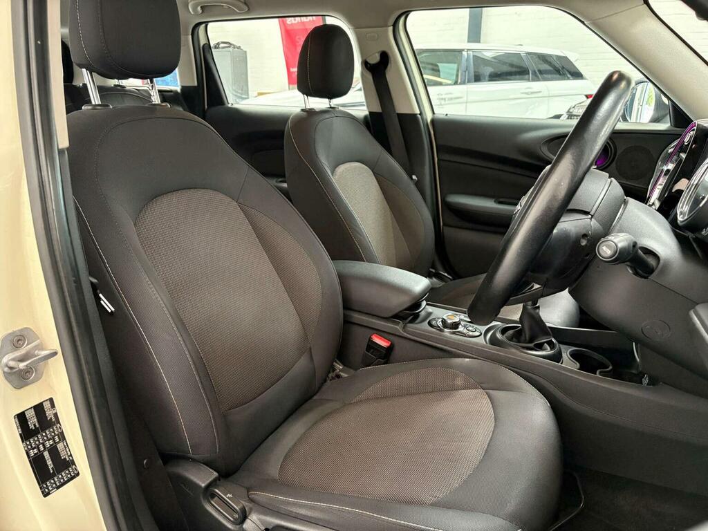 Mini Clubman Clubman 1.5 Cooper 134 Bhp Silver #31