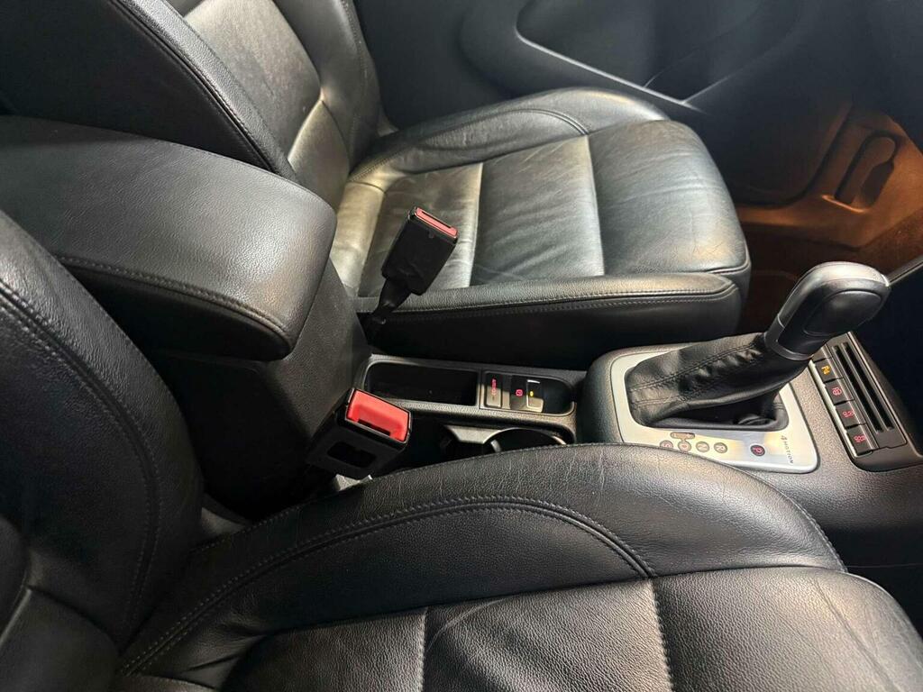 Volkswagen Tiguan  White #41