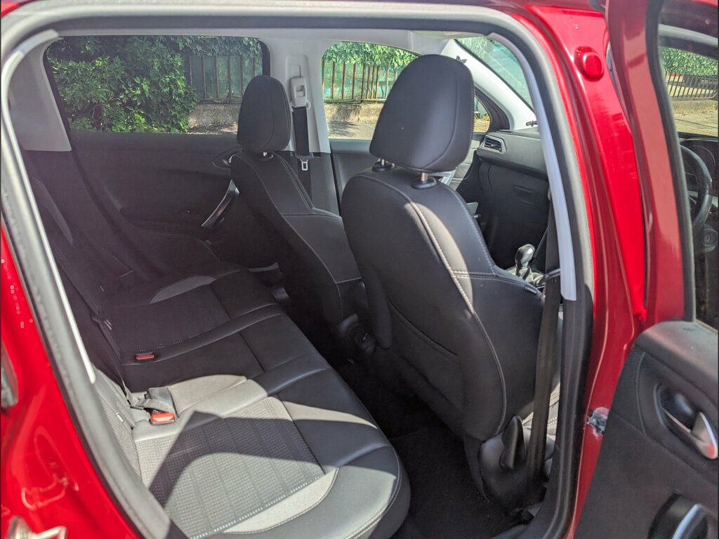 Peugeot 2008 2017 1.2 Puretech Active Suv Eur Black #10