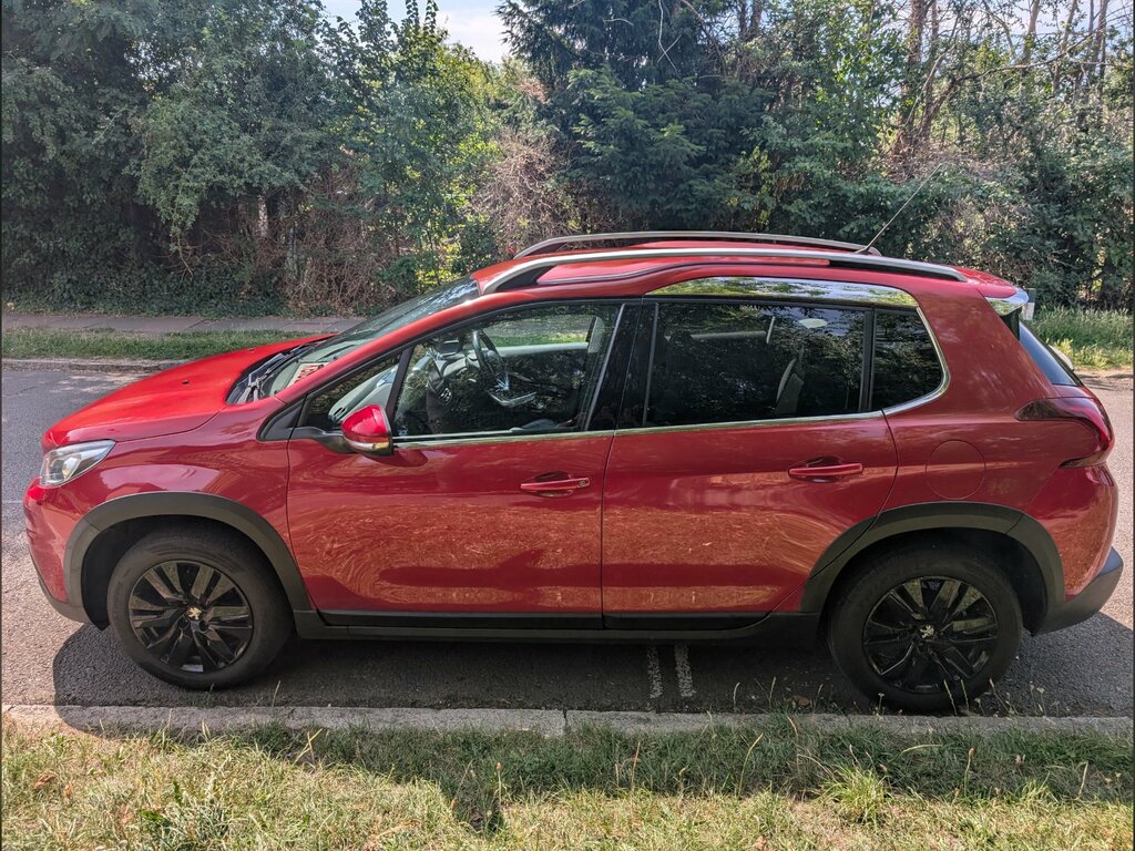 Peugeot 2008 1.2 Puretech Allure Suv Euro 6 Red #4