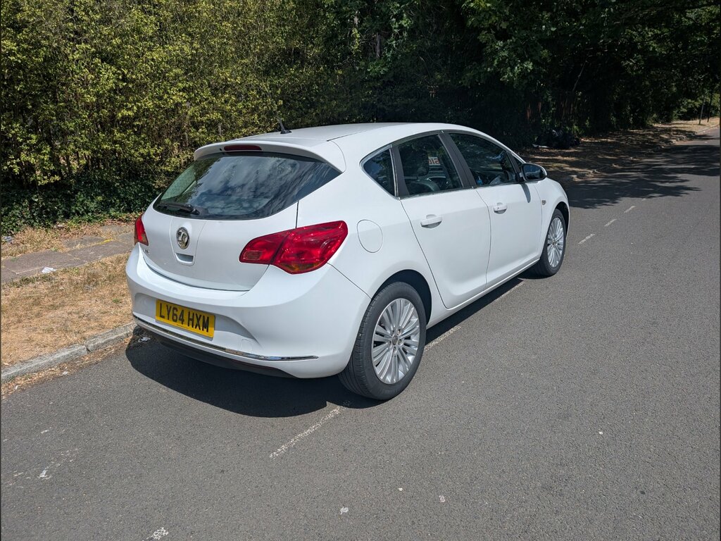 Vauxhall Astra 1.6I 16V Limited Edition White #7
