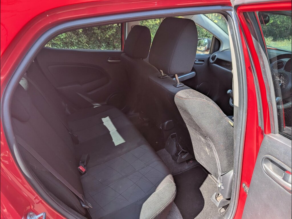 Mazda 2 1.3 Tamura Hatchback Euro 5 84 Red #10