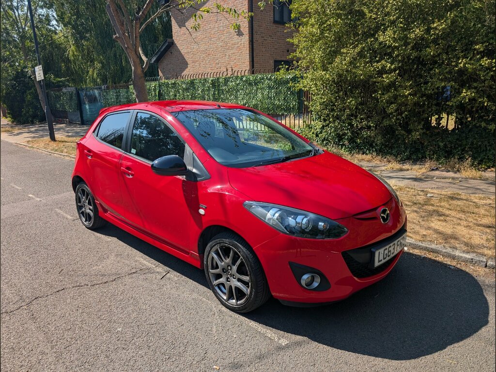 Mazda 2 1.3 Venture Hatchback Euro 5 84 Red