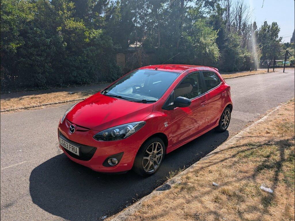 Mazda 2 1.3 Venture Hatchback Euro 5 84 Red #3