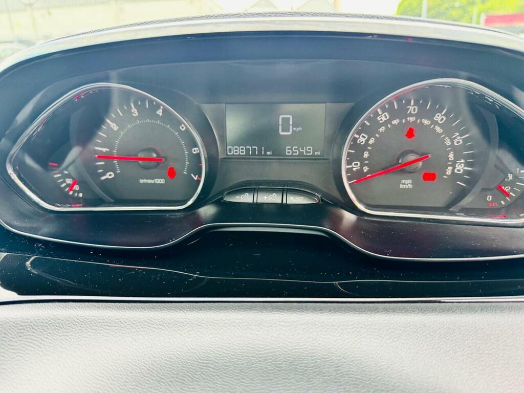 Peugeot 208 Hatchback Red #27