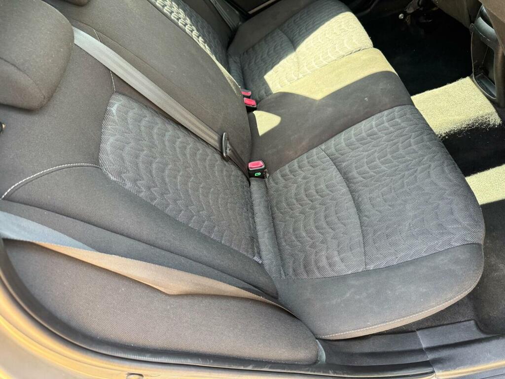 Kia Ceed Estate 1.6 Crdi 2 Estate 2010 Black #19