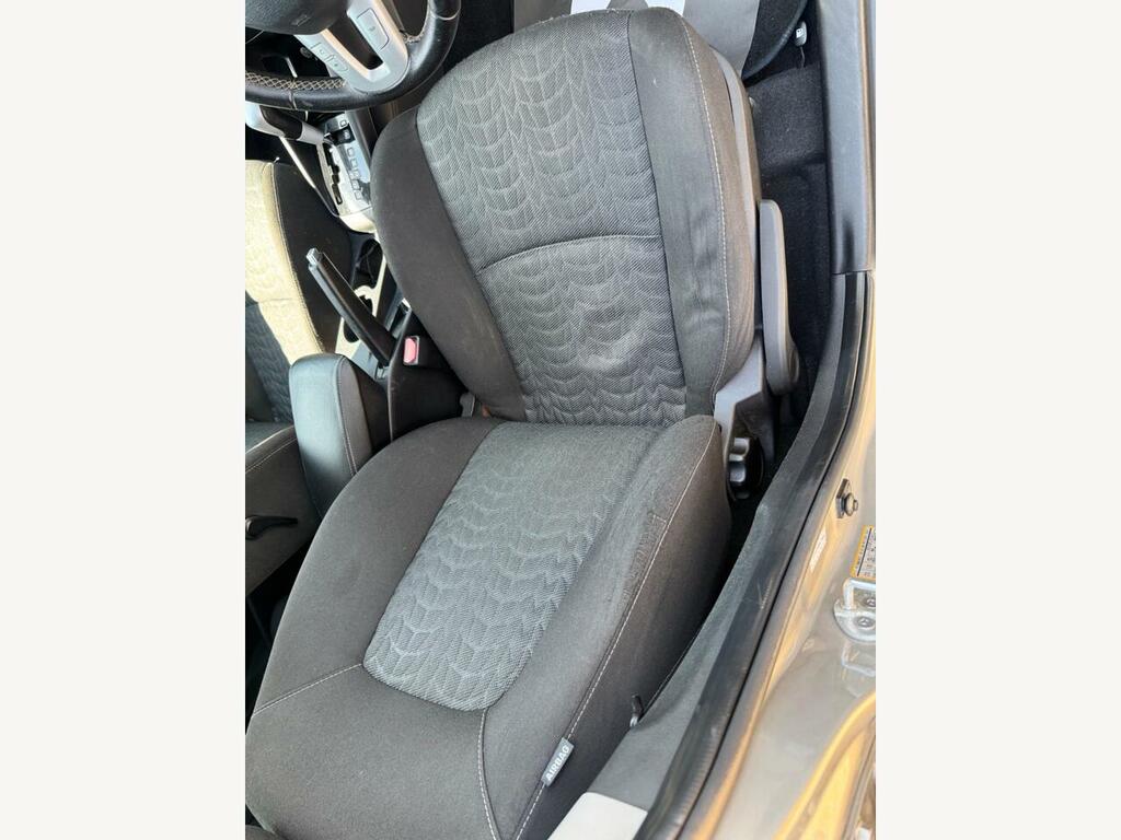 Kia Ceed Estate 1.6 Crdi 2 Estate 2010 Black #37
