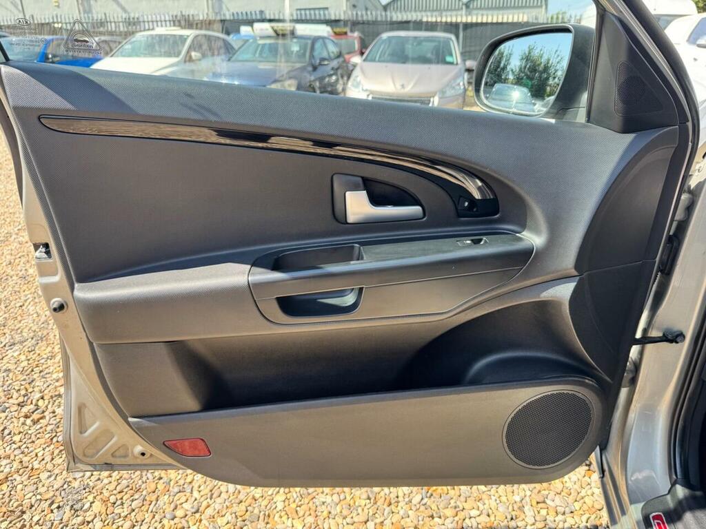 Kia Ceed Estate 1.6 Crdi 2 Estate 2010 Black #24