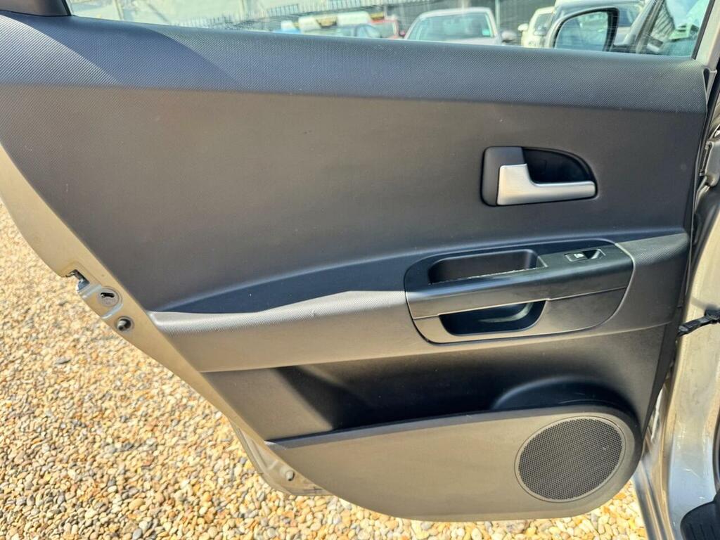 Kia Ceed Estate 1.6 Crdi 2 Estate 2010 Black #25