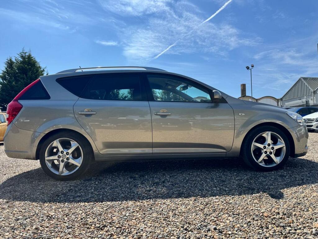 Kia Ceed Estate 1.6 Crdi 2 Estate 2010 Black #10