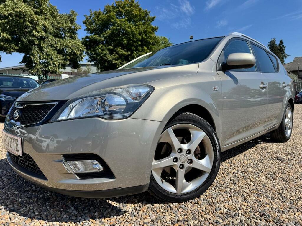 Kia Ceed 1.6 Crdi 3 Sports Wagon Euro 5 Silver #3