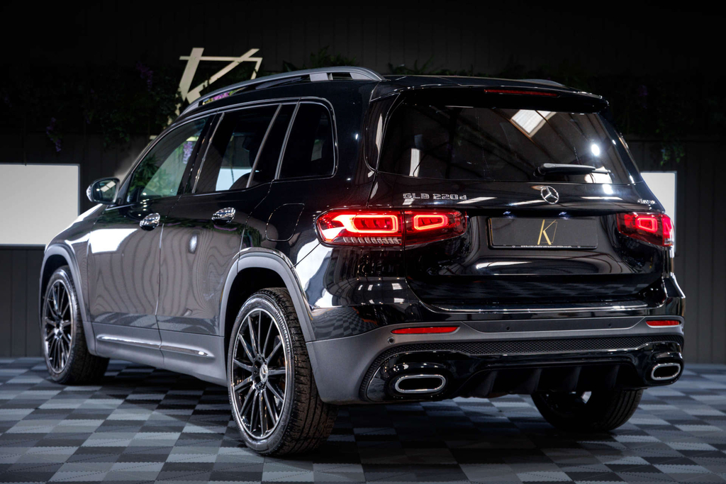 Mercedes-Benz GLB Class Glb220d Amg Line Night Edition Premium Plus Suv #6