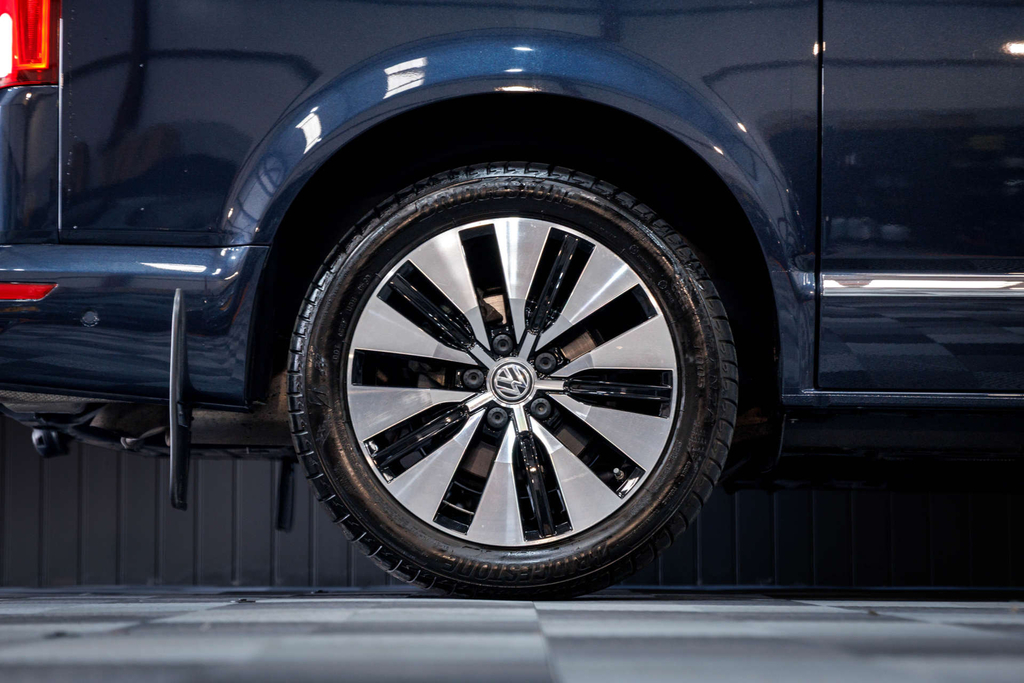 Volkswagen California Mpv Blue #8