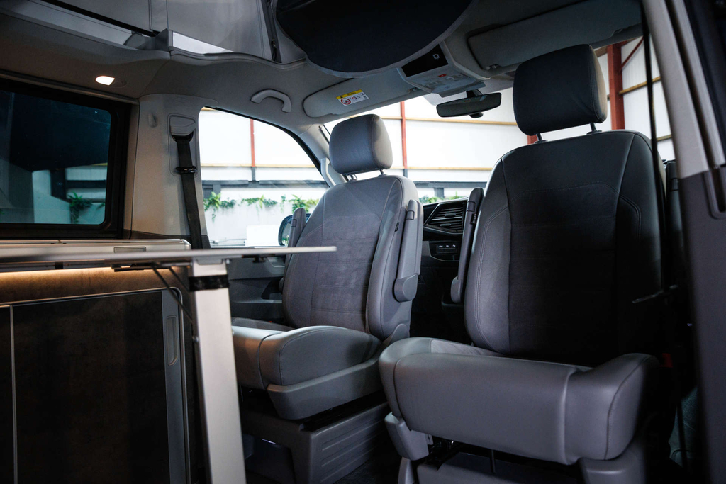 Volkswagen California Mpv Blue #17