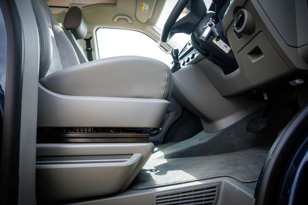 Volkswagen California Mpv Blue #42