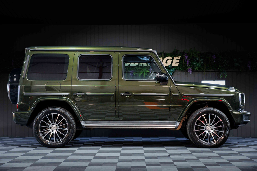 Mercedes-Benz G Class G350d Amg Line Premium Suv G-tronic 4Mat #5