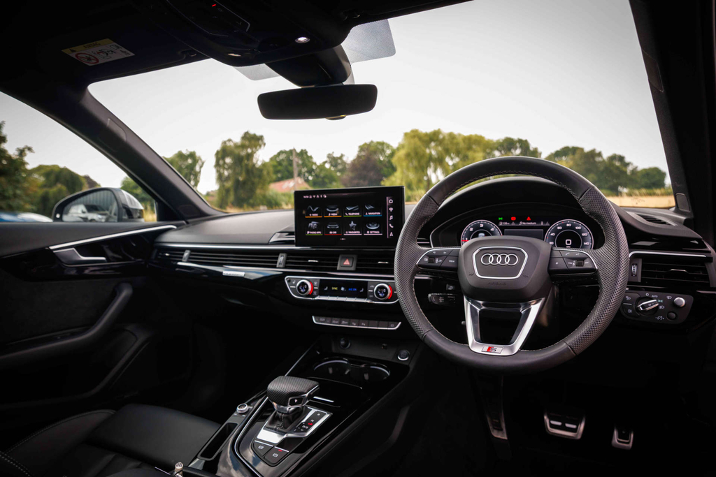 Audi A4 Avant 2.0 Tdi 177 Black Edition Plus Grey #39