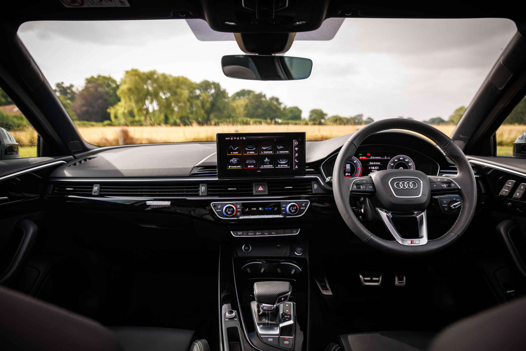 Audi A4 Avant 40 Black Edition Estate S Tronic Quattro Eu #3