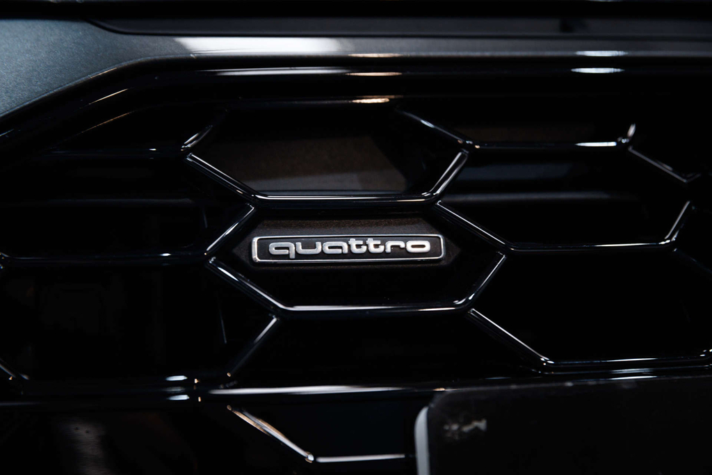 Audi A4 Avant 2.0 Tdi 177 Black Edition Plus Grey #17