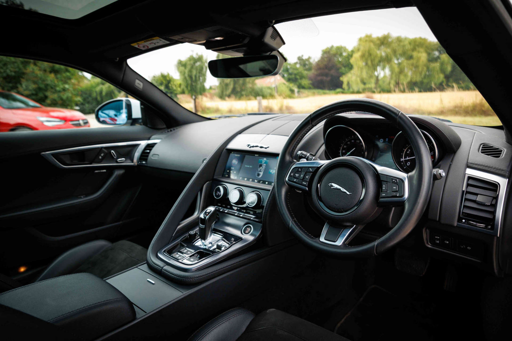 Jaguar F-Type 3.0 Supercharged V6 R-dynamic Red #34