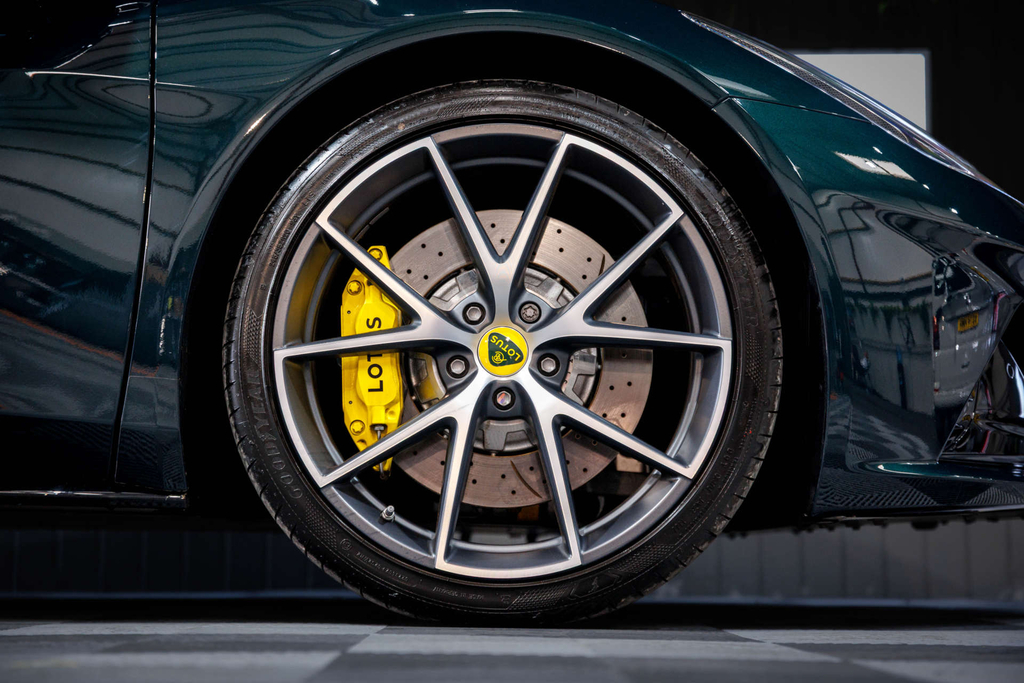 Lotus Emira 3.5 L V6 First Edition #8