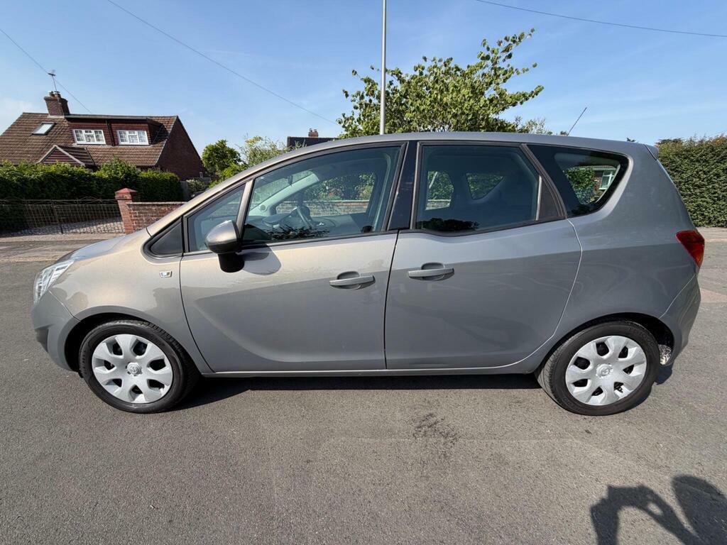 Vauxhall Meriva 1.4 16V Exclusiv Euro 5 Brown #4
