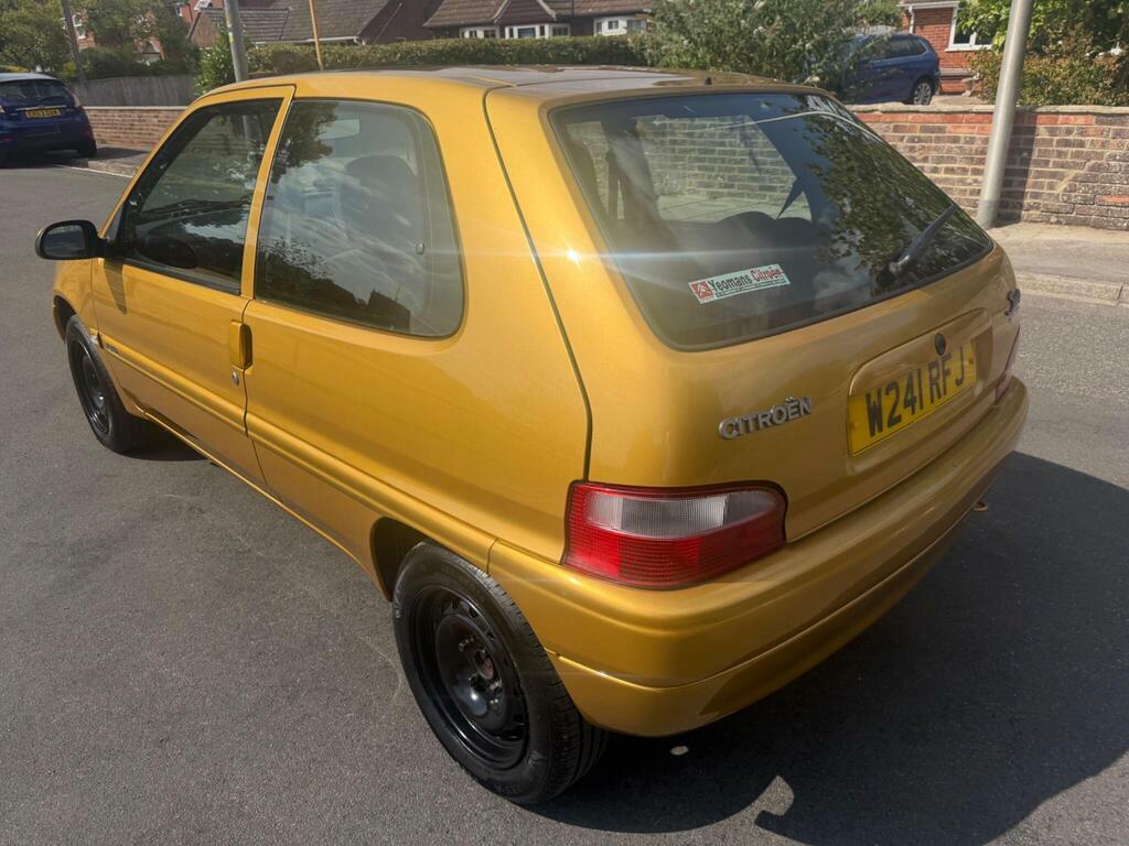 Citroen Saxo 1.1I Desire Gold #5