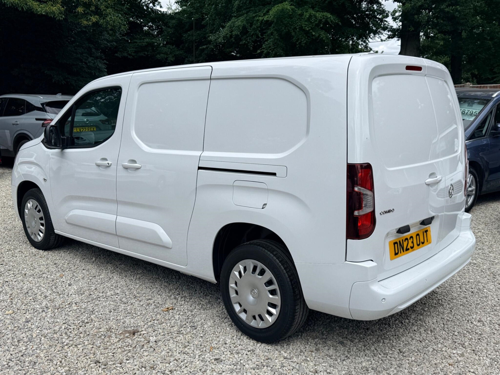 Vauxhall Combo 1.5 Turbo D 2300 Pro Panel Van 6Dr L #5