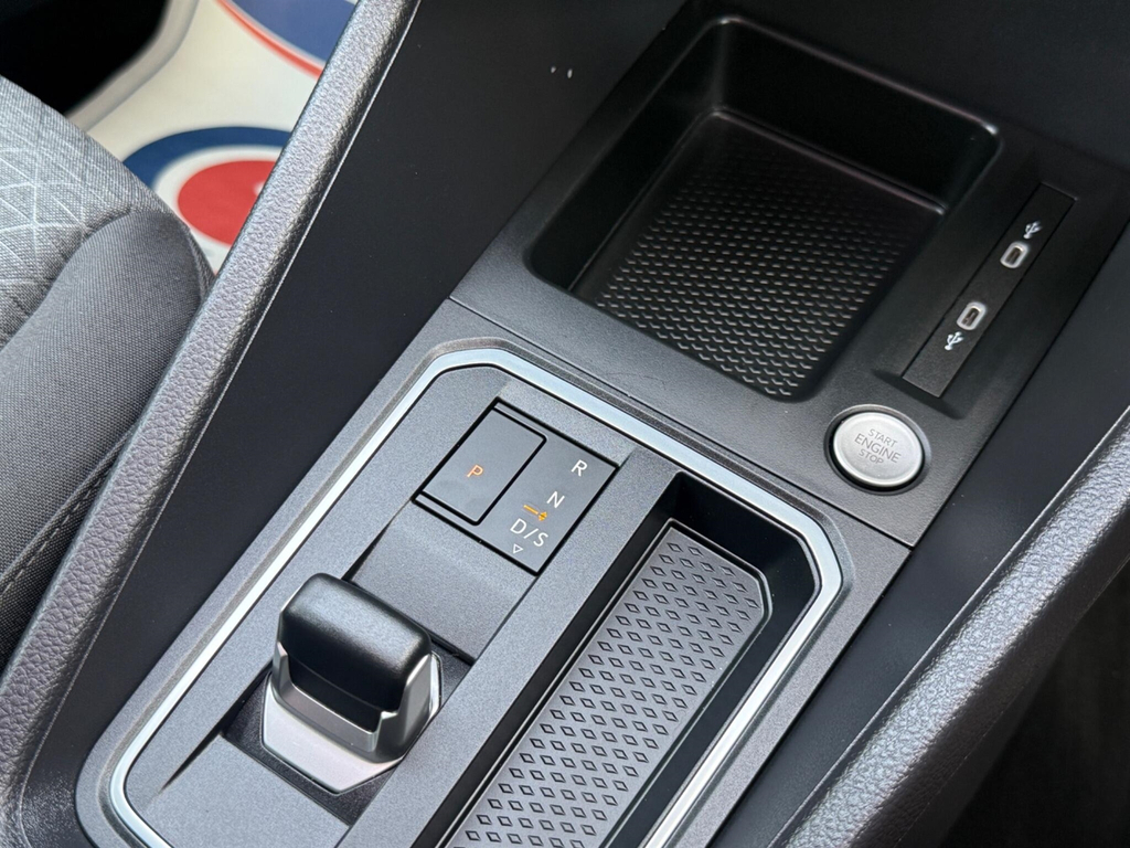 Ford Grand Tourneo Connect Tourneo Connect Titanium Ecoboost A Black #34