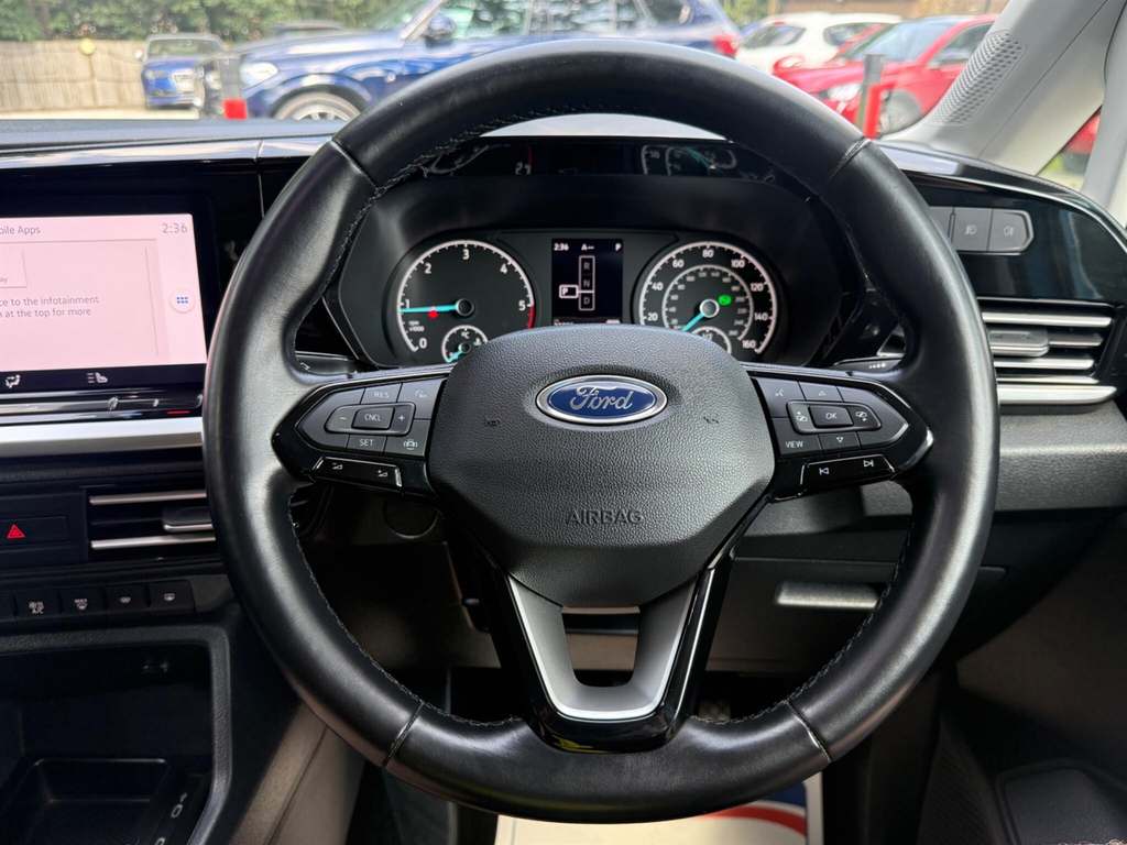 Ford Grand Tourneo Connect Tourneo Connect Titanium Ecoboost A Black #15
