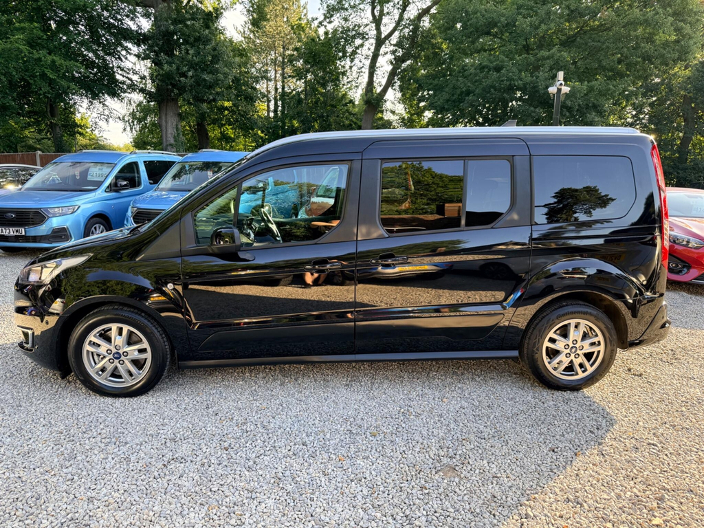 Ford Grand Tourneo Connect 1.5 Ecoblue Titanium Euro 6 Ss #4