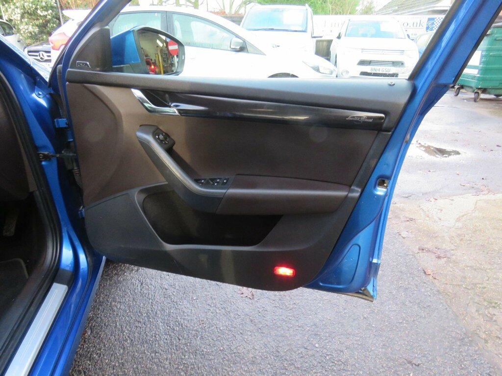 Skoda Octavia 1.4 Tsi Se Hatchback Euro 5 Ss Blue #21
