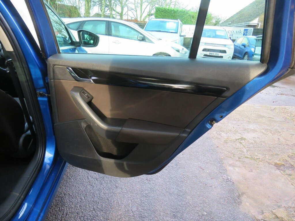 Skoda Octavia 1.4 Tsi Se Hatchback Euro 5 Ss Blue #24