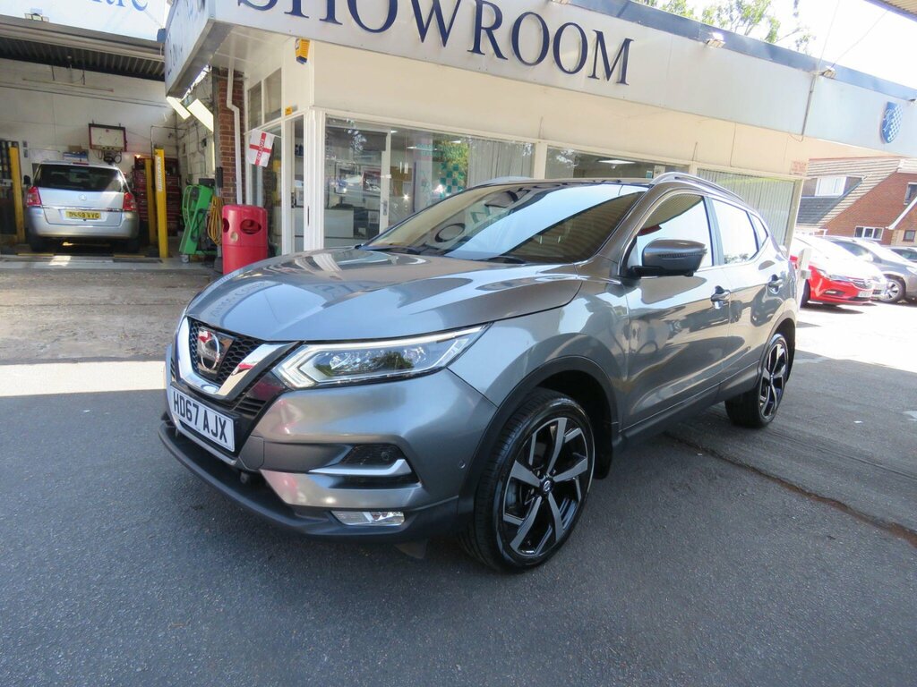 Nissan Qashqai 1.6 Dig-t Tekna Euro 6 Ss Grey