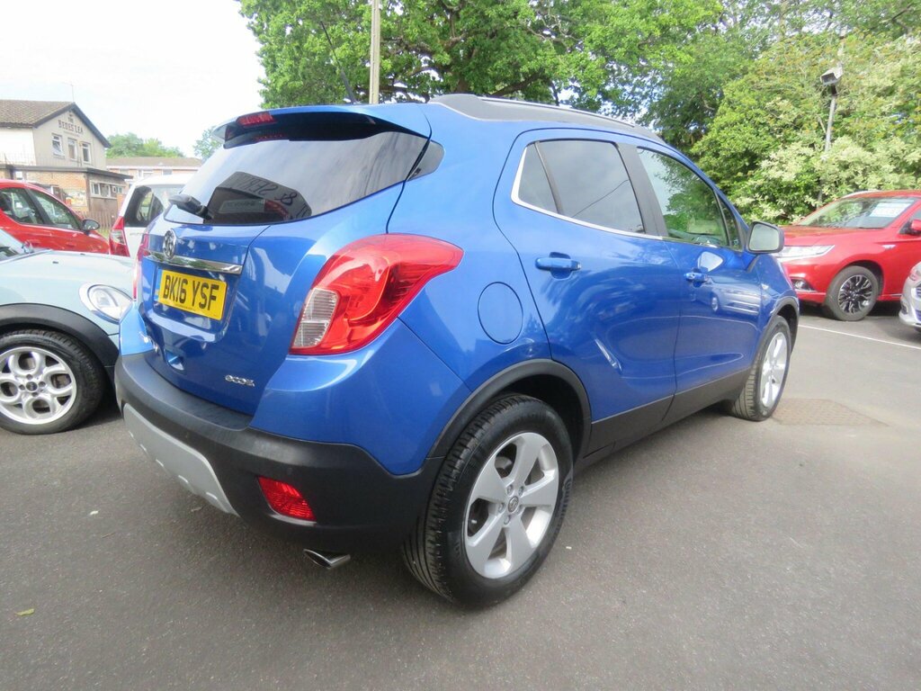 Vauxhall Mokka 1.4T Exclusiv Hatchback White #37