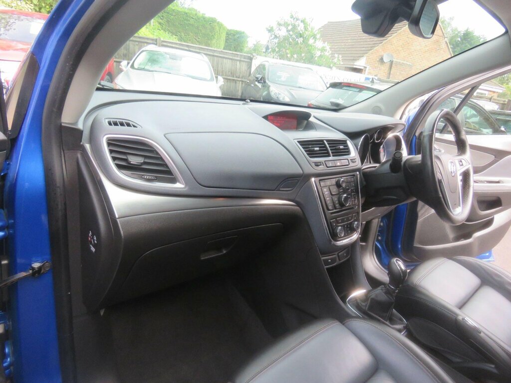Vauxhall Mokka 1.4T Exclusiv Hatchback White #25