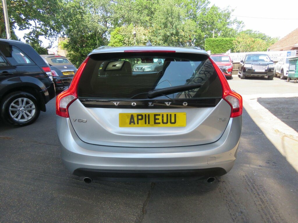 Volvo V60 2.4 D5 Se Lux Geartronic Euro 5 AP11EUU Silver #5